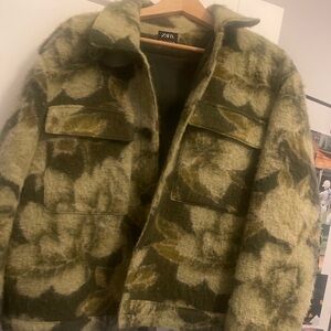 Beautiful camo fuzzy jacket.